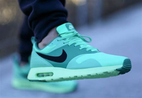 nike air tavas groen|Nike Air Max Tavas Green Glow Men's .